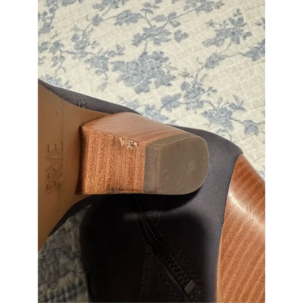 Frye Reina ankle in gray leather booties western details 8.5